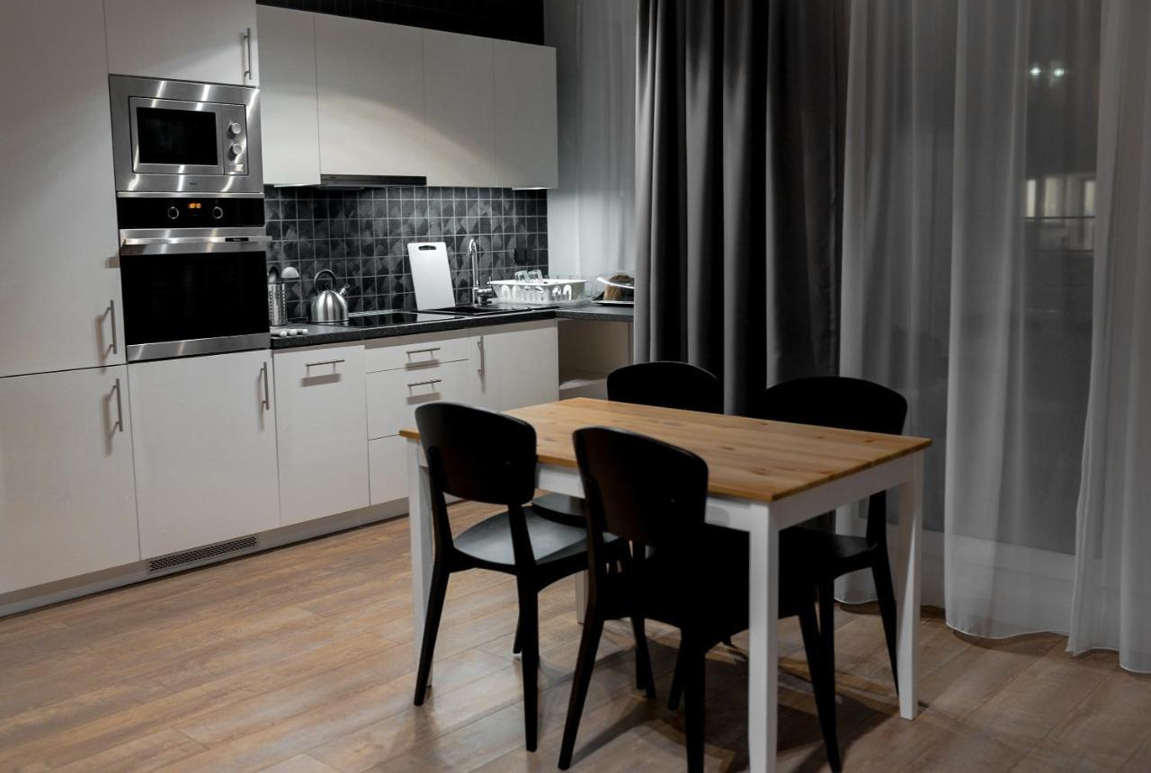 ורשה Crystal Guesthouse מראה חיצוני תמונה
