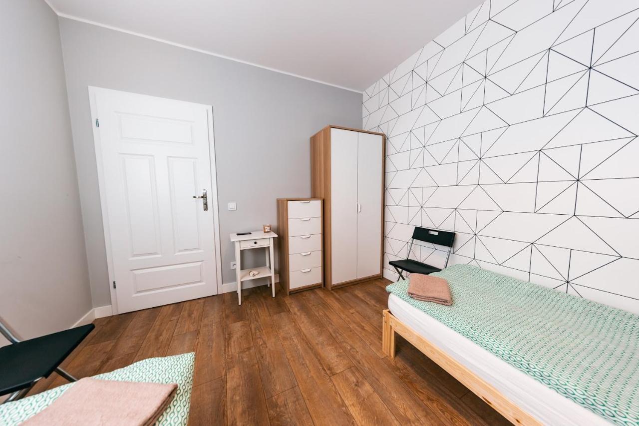 ורשה Crystal Guesthouse מראה חיצוני תמונה